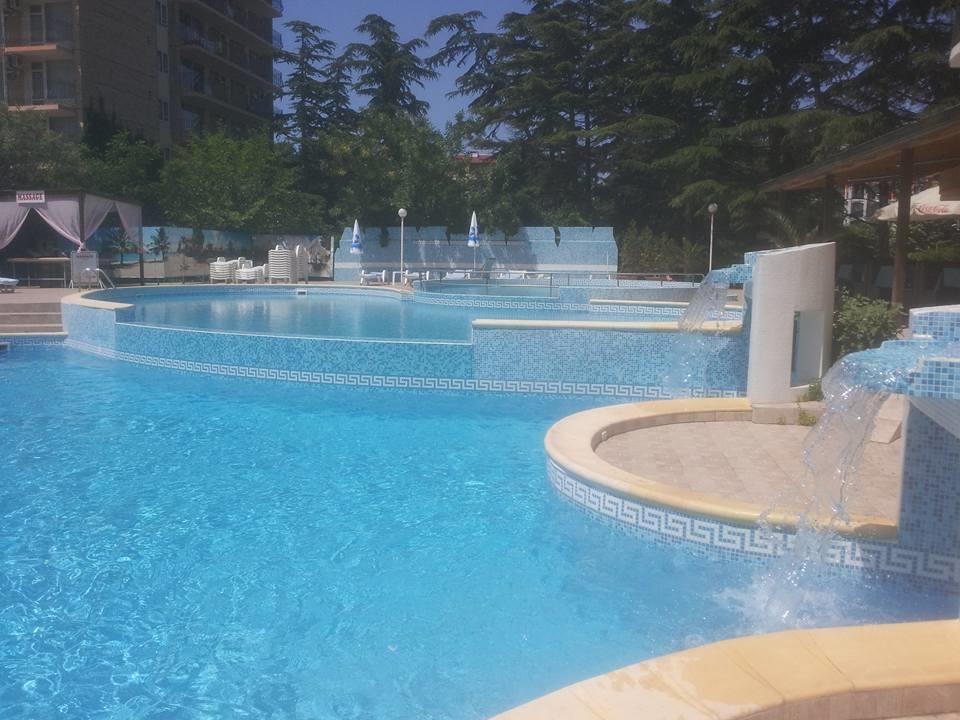 Hotel Yantra Pantai Sunny Bagian luar foto